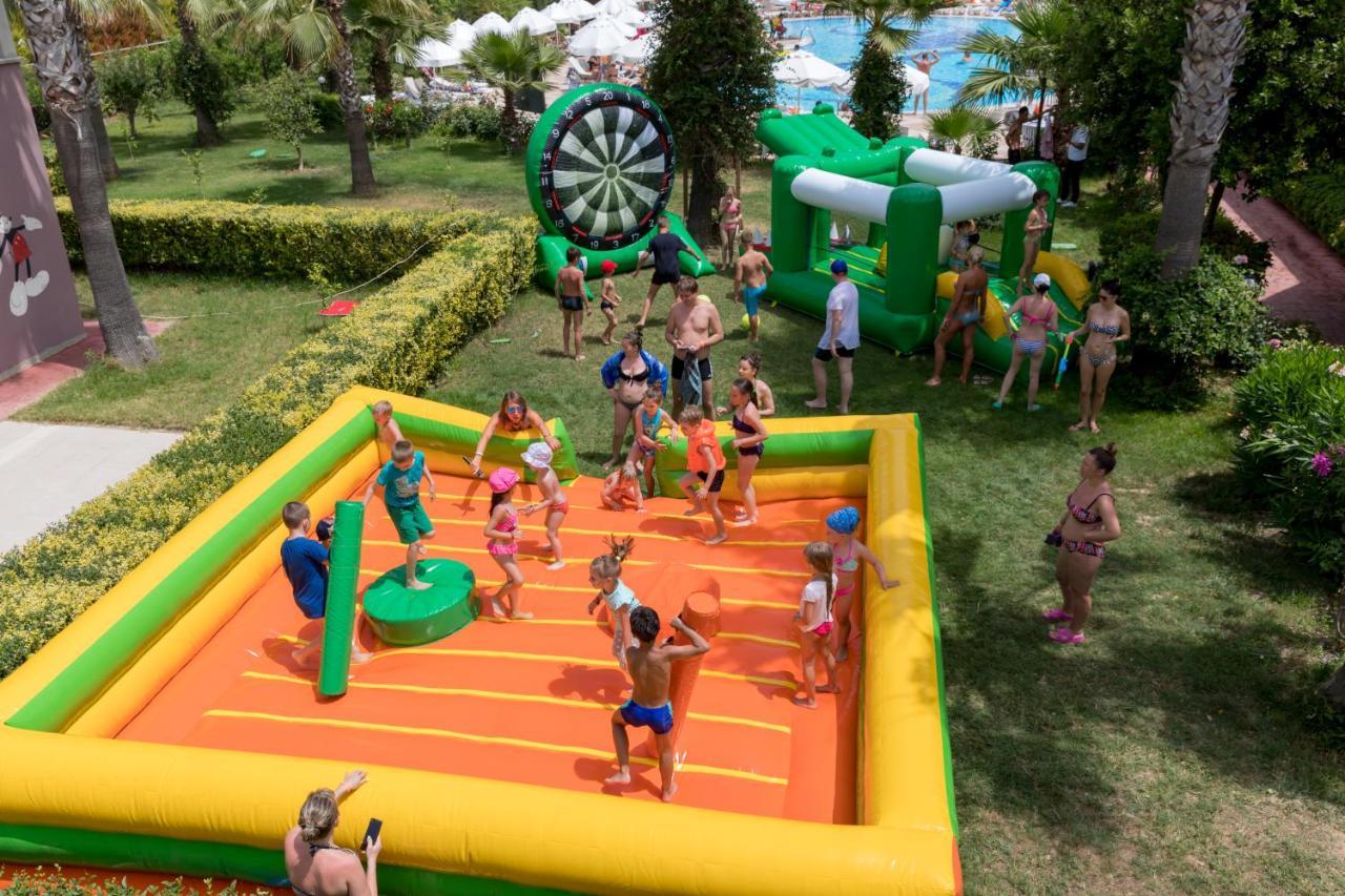 Holiday Garden Resort Окурджалар Екстериор снимка