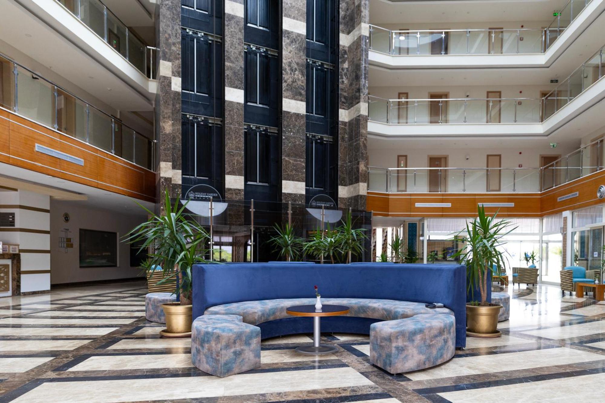 Holiday Garden Resort Окурджалар Екстериор снимка