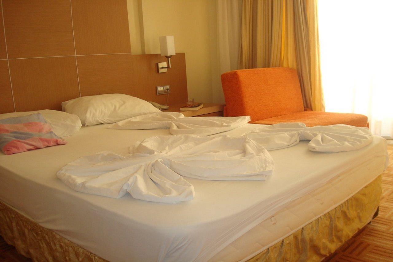 Holiday Garden Resort Окурджалар Екстериор снимка